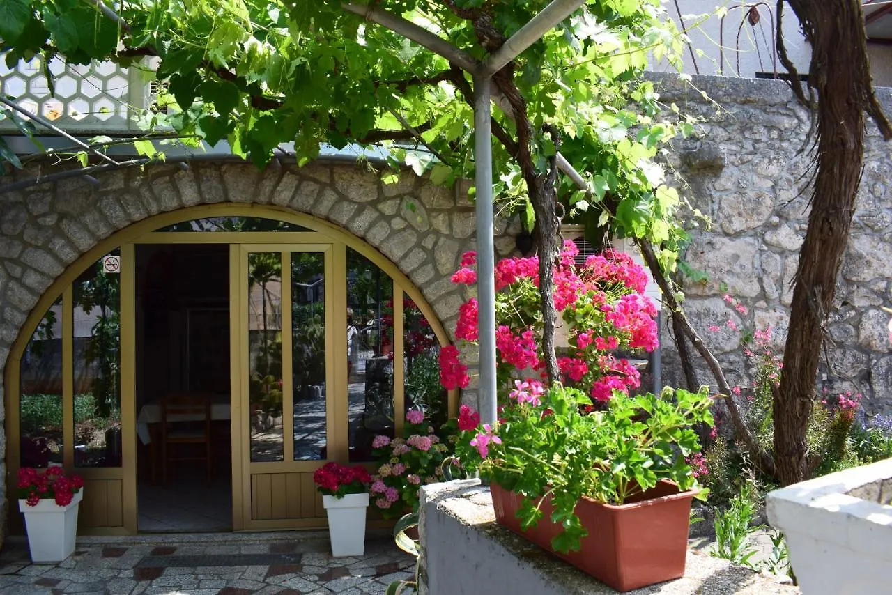 Guest House Tom Malinska Kroatien